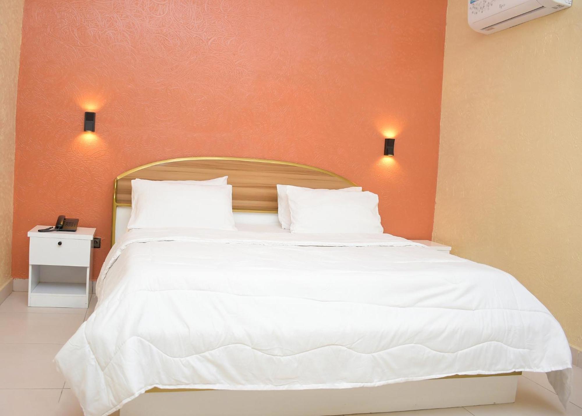 Hotel Mavilla Cotonou Eksteriør bilde