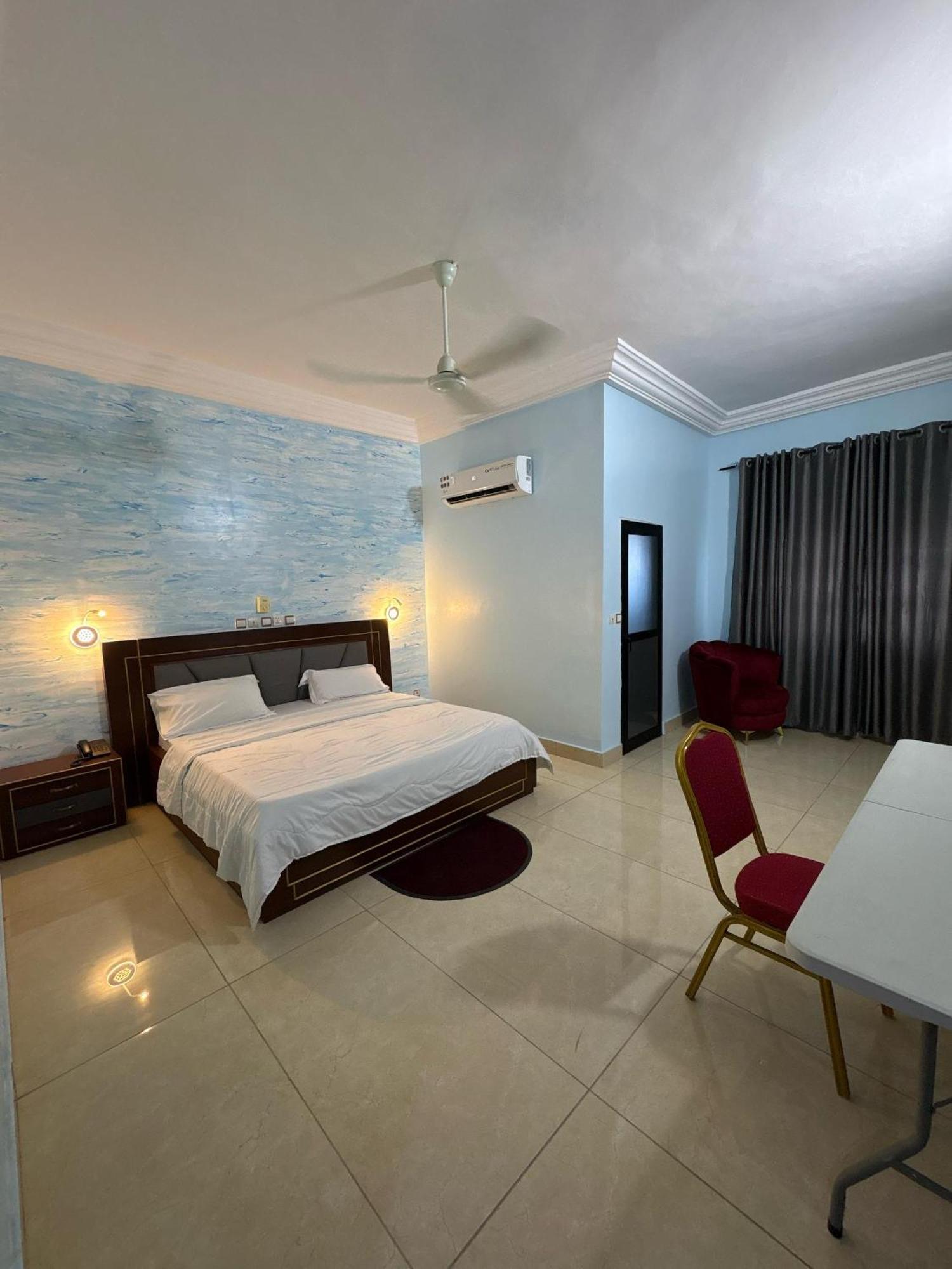 Hotel Mavilla Cotonou Eksteriør bilde