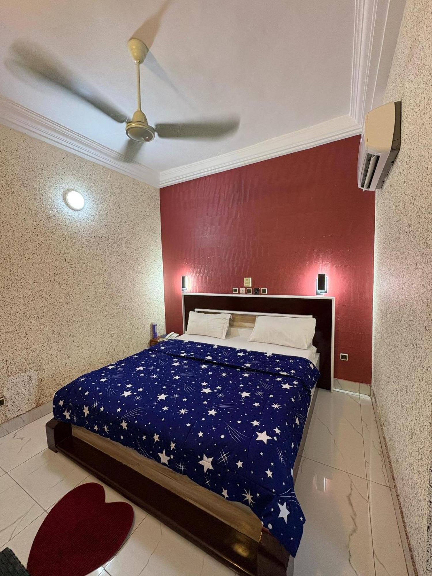 Hotel Mavilla Cotonou Eksteriør bilde